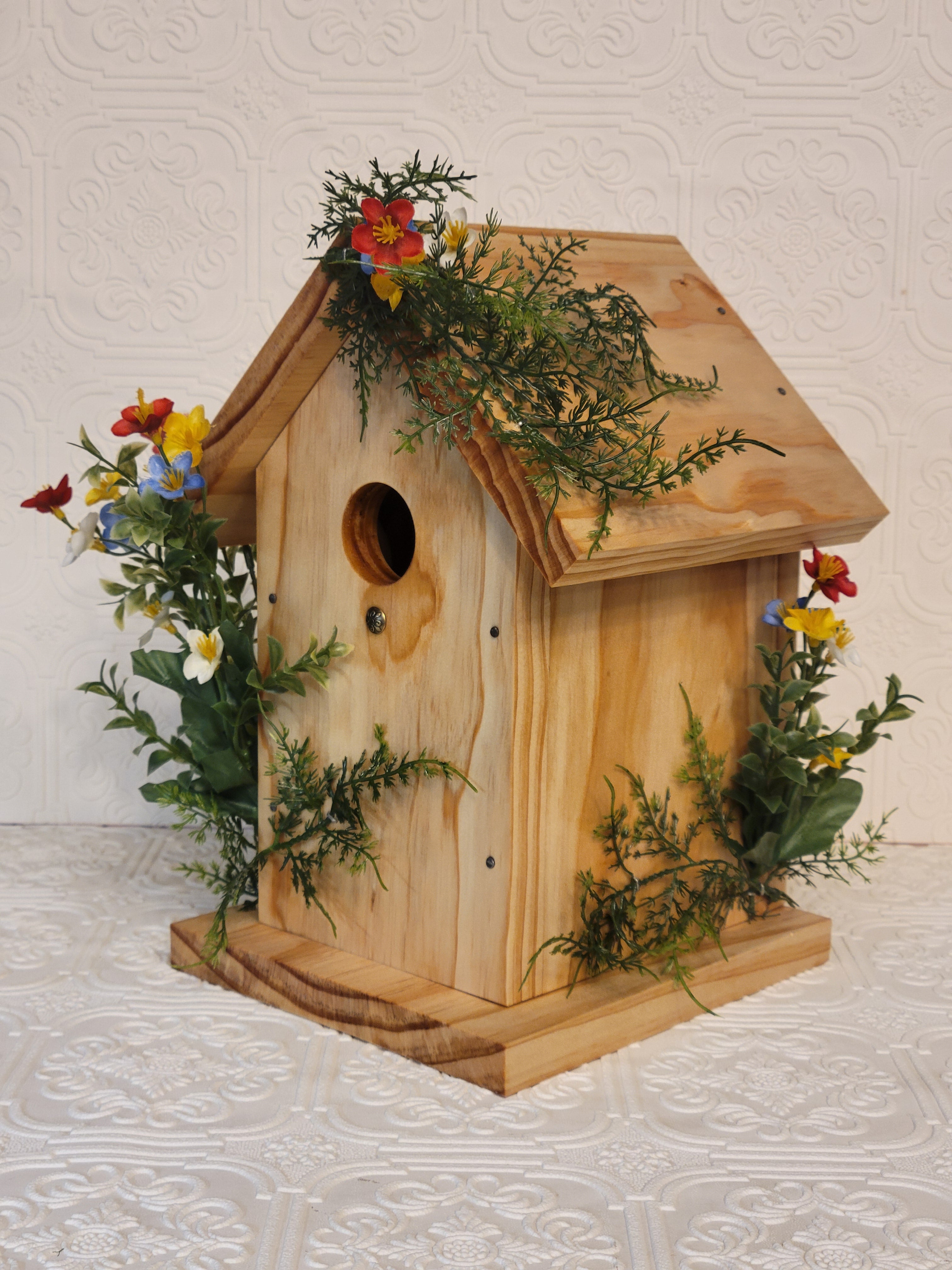 Decorative Birdhouse (Functional)