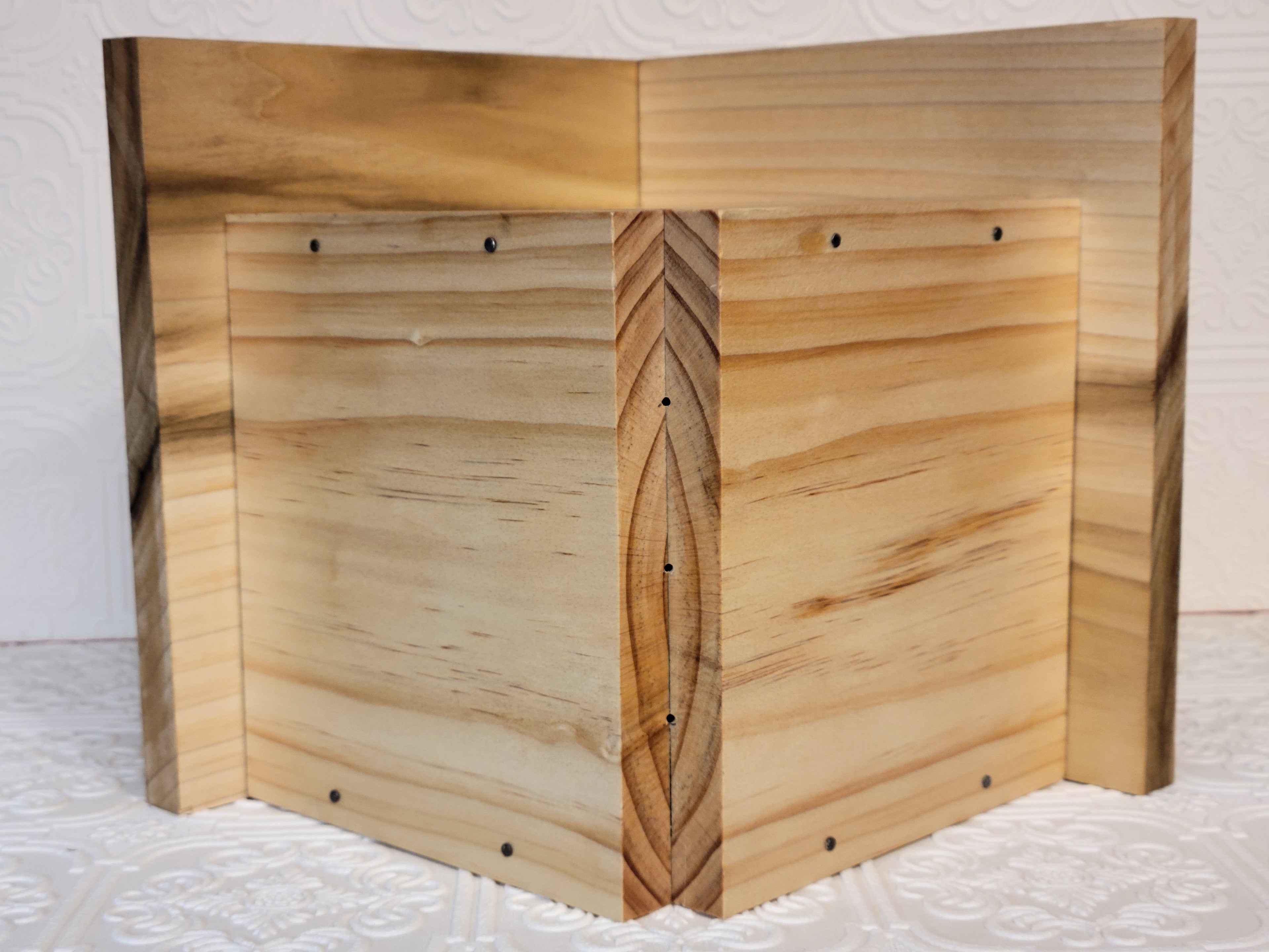 Decorative Wren Birdhouse (Functional)
