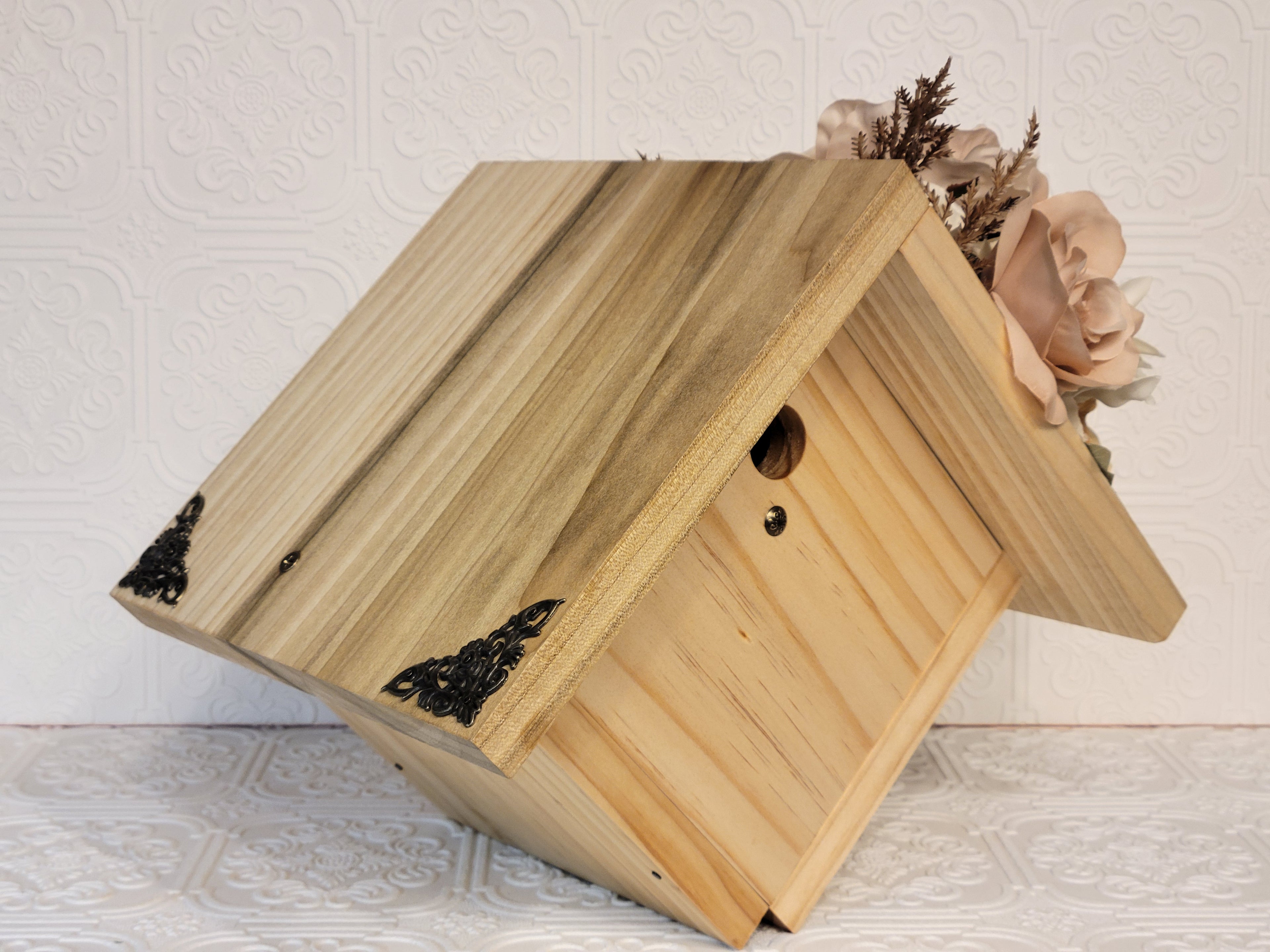 Decorative Wren Birdhouse (Functional)