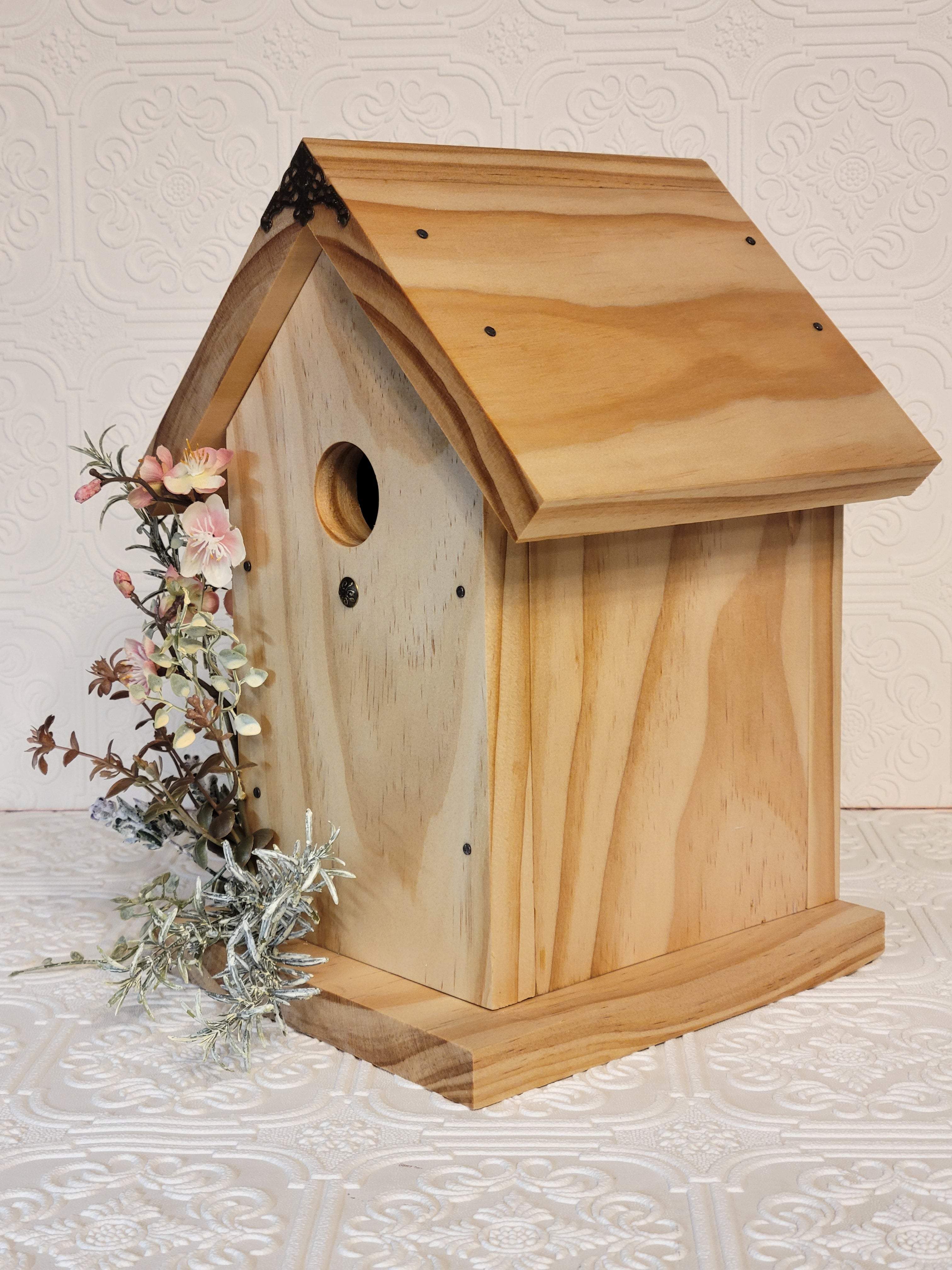 Decorative Birdhouse (Functional)