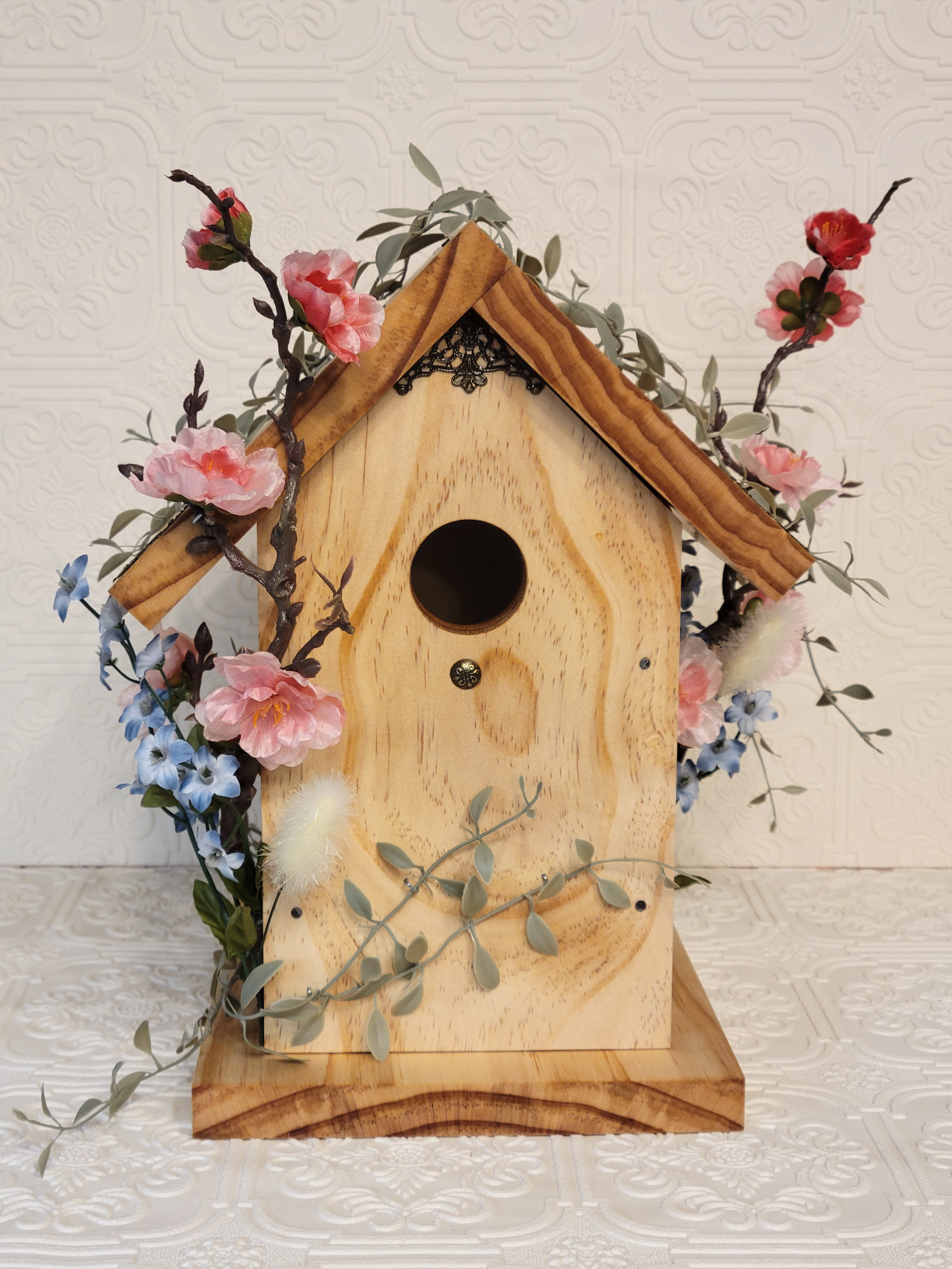 Decorative Birdhouse (Functional)