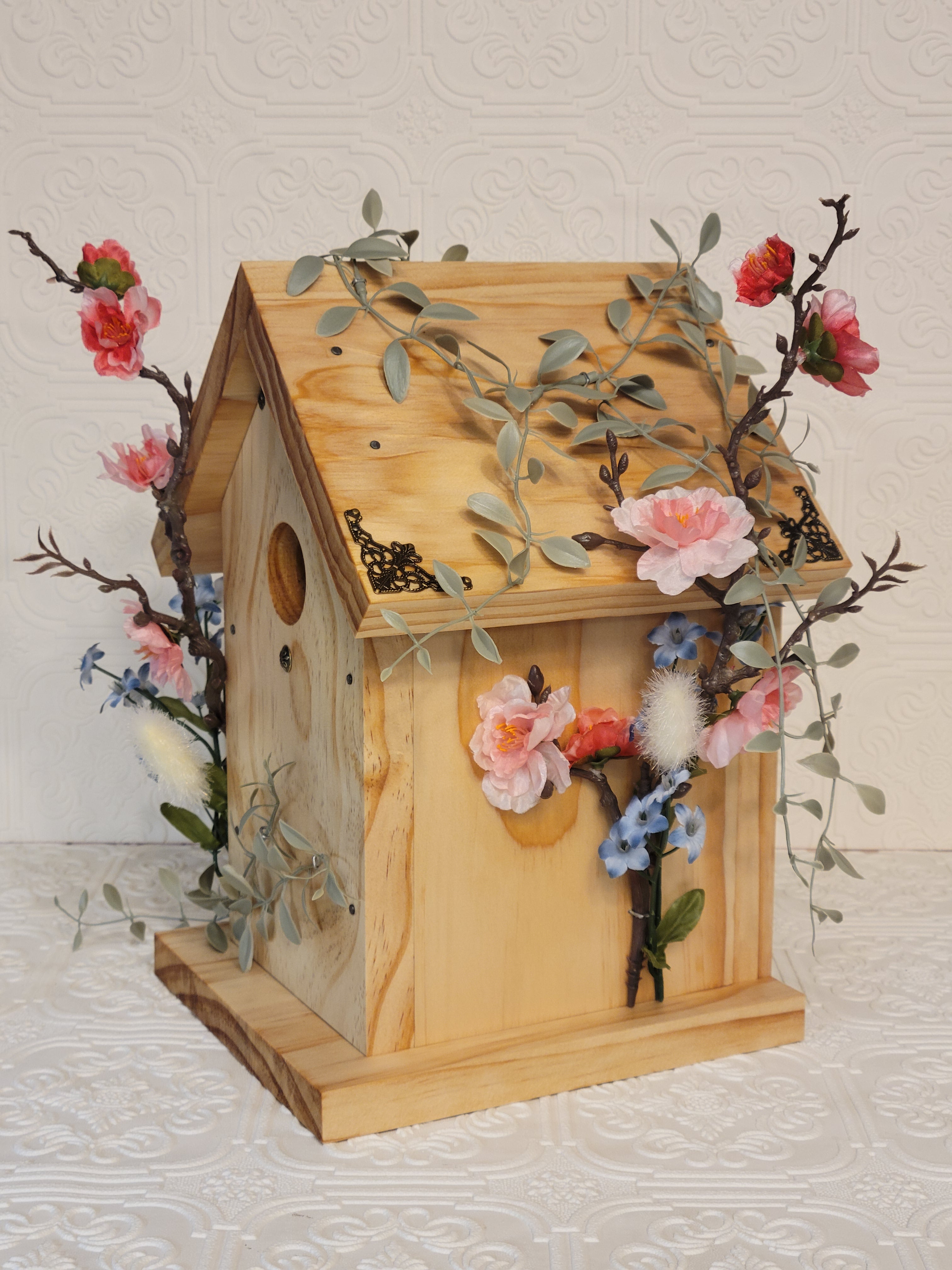 Decorative Birdhouse (Functional)